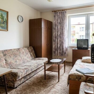 Standard „u Grażyny” vs. Booking.com