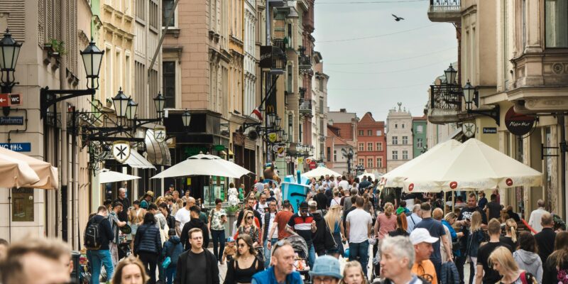 Dlaczego niektóre miasta wydają się znacznie droższe dla turystów niż dla mieszkańców?
